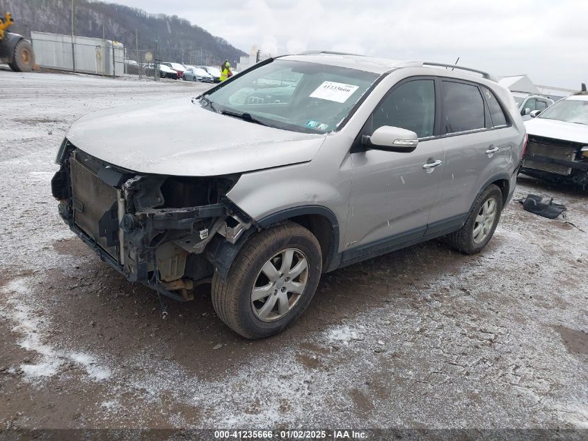 2013 KIA SORENTO LX V6 - 5XYKTDA28DG370152