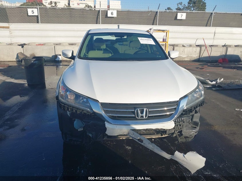 2013 HONDA ACCORD VIN: 1HGCR2F33DA230617