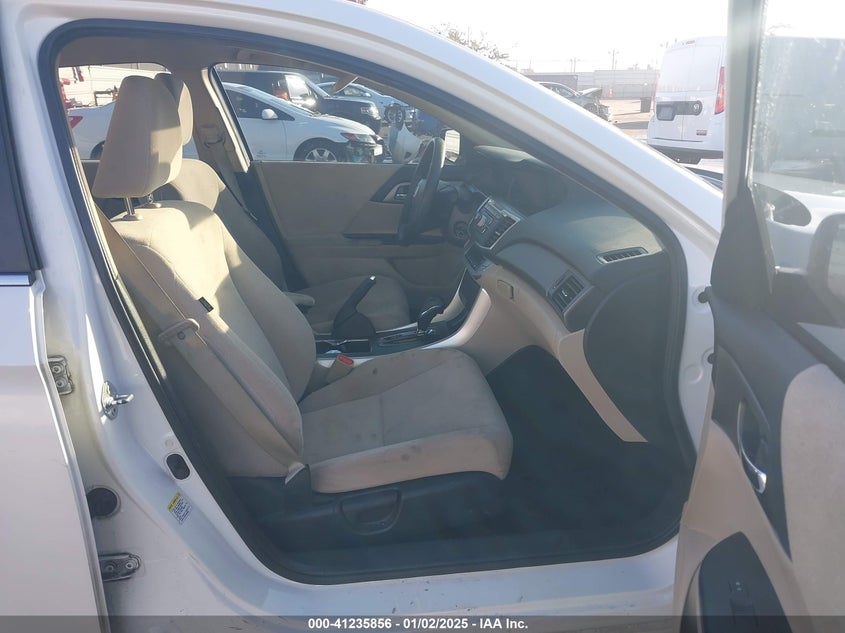 2013 HONDA ACCORD VIN: 1HGCR2F33DA230617