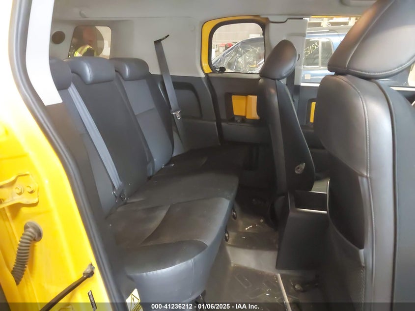 2007 TOYOTA FJ CRUISER VIN: JTEBU11F270018978
