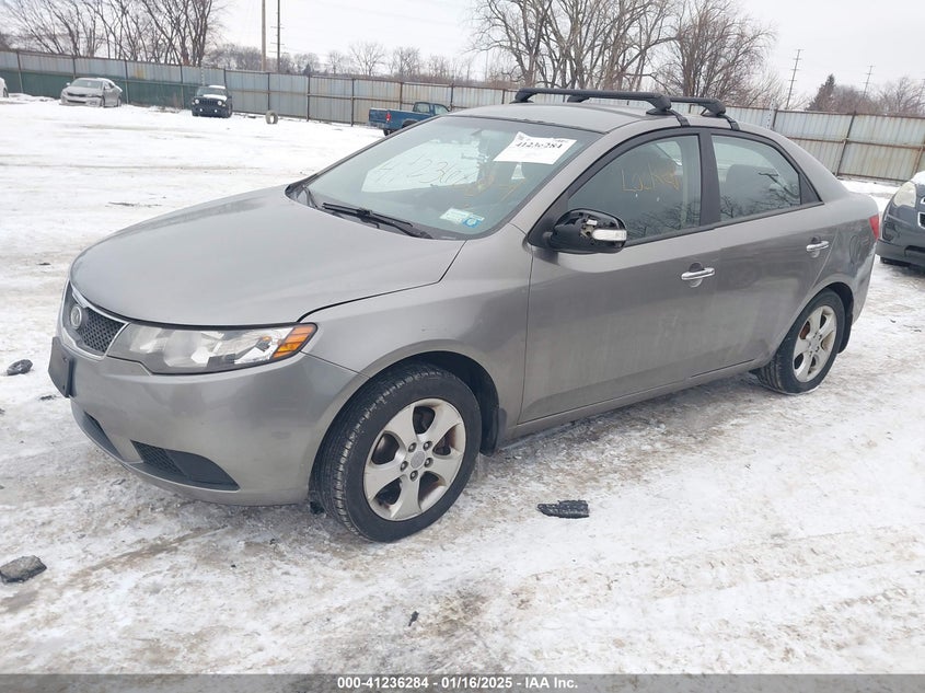 2010 KIA FORTE VIN: KNAFU4A2XA5267296