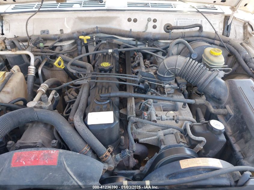 1998 Jeep Cherokee VIN: 1JFT68S2WL141442 Lot: 41236390