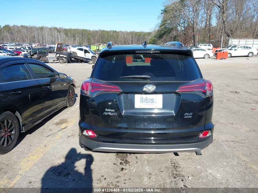 2018 TOYOTA RAV4 ADVENTURE/XLE - 2T3RFREV9JW724961