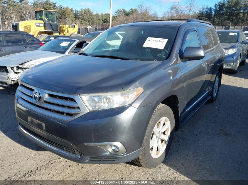 VIN 5TDBK3EH8DS220492 2013 Toyota Highlander, Se V6 no.2