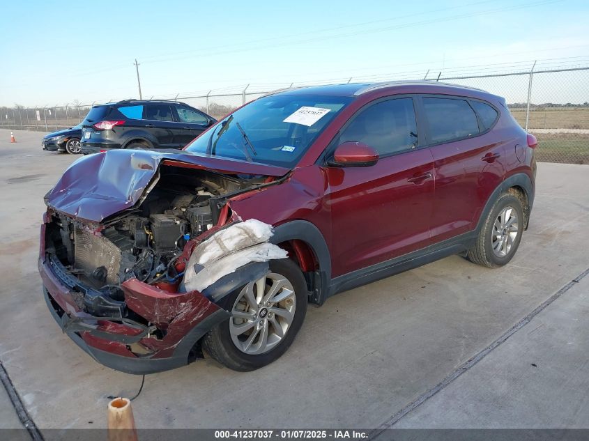 VIN KM8J33A4XGU202714 2016 Hyundai Tucson, SE no.2