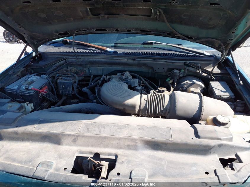 2000 Ford F-150 Lariat/Work Series/Xl/Xlt VIN: 1FTRX17W8YNA37895 Lot: 41237118