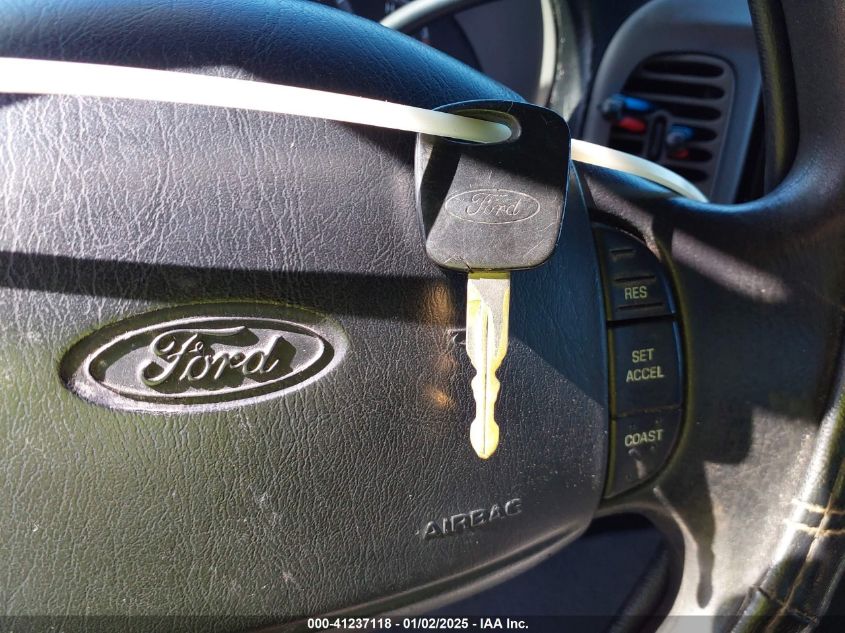 2000 Ford F-150 Lariat/Work Series/Xl/Xlt VIN: 1FTRX17W8YNA37895 Lot: 41237118