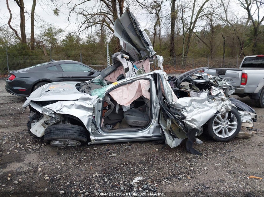 2018 CHEVROLET MALIBU LT - 1G1ZD5ST6JF150136