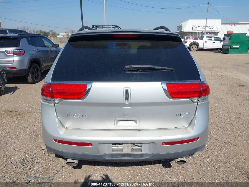 VIN 2LMDJ6JK4FBL34427 2015 LINCOLN MKX no.16