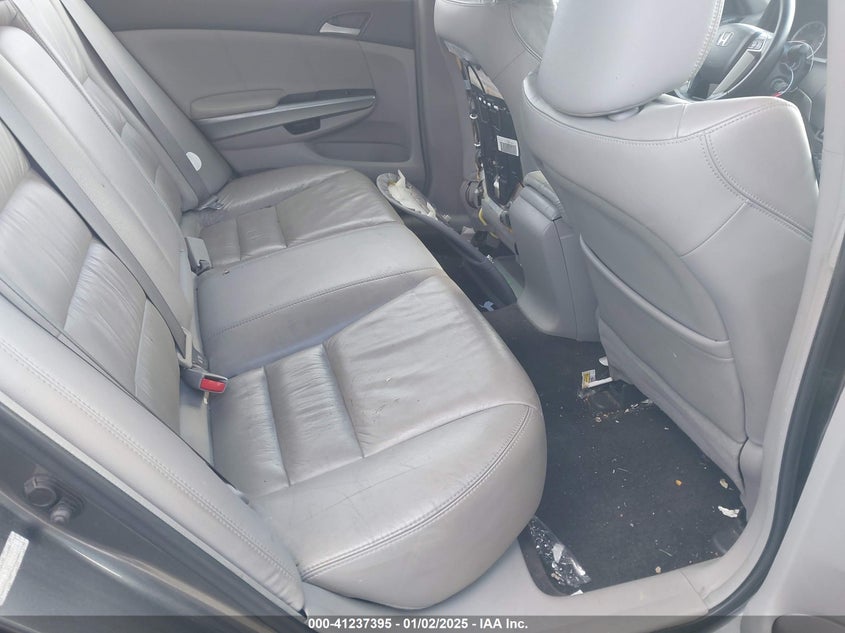 2009 HONDA ACCORD VIN: 1HGCP36819A015106