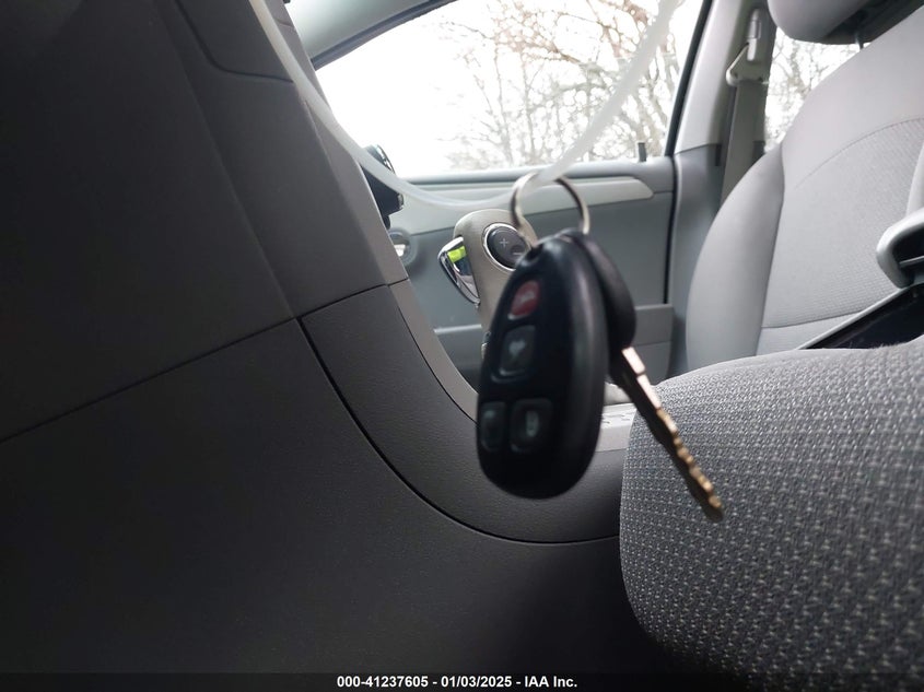 2011 CHEVROLET MALIBU VIN: 1G1ZB5E1XBF334058