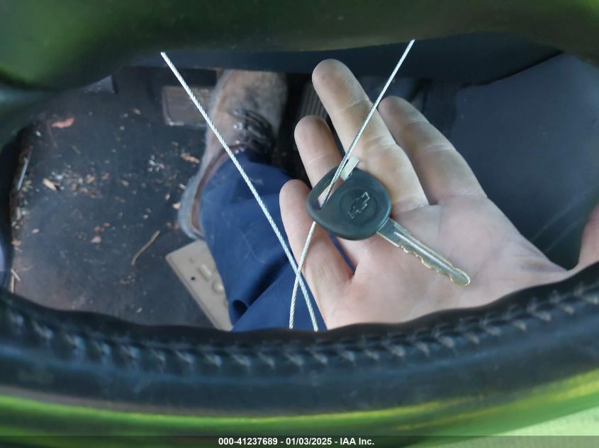 2000 Chevrolet Silverado 1500 Ls VIN: 2GCEK19T0Y1119752 Lot: 41237689