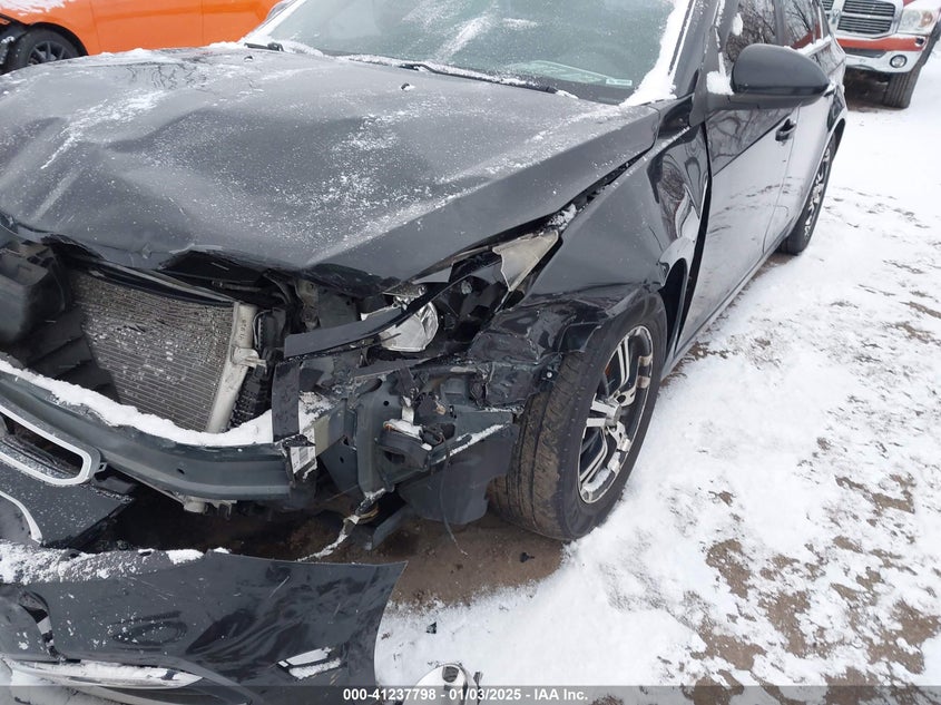 2016 CHEVROLET CRUZE LIMITED 1LT AUTO - 1G1PE5SB8G7179040