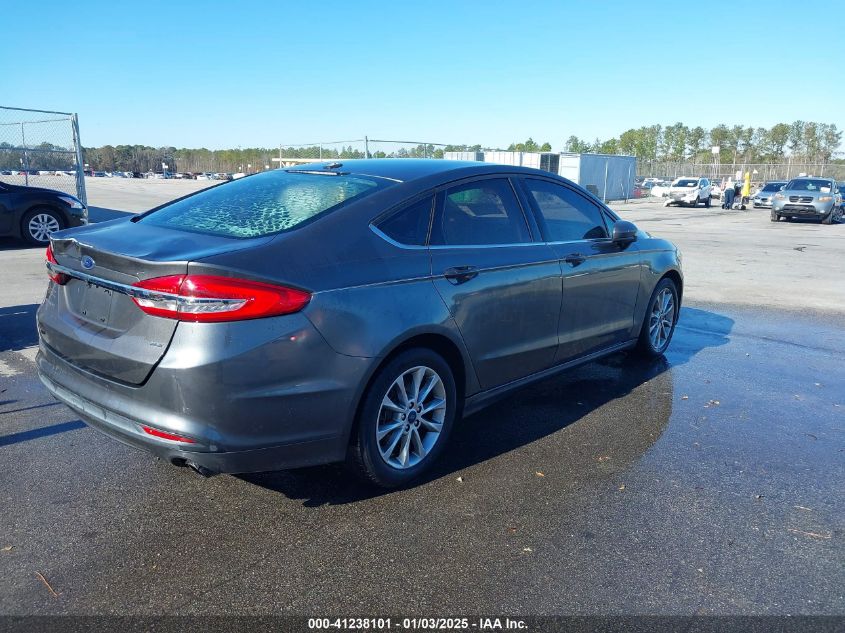 VIN 3FA6P0H76HR414800 2017 Ford Fusion, SE no.4