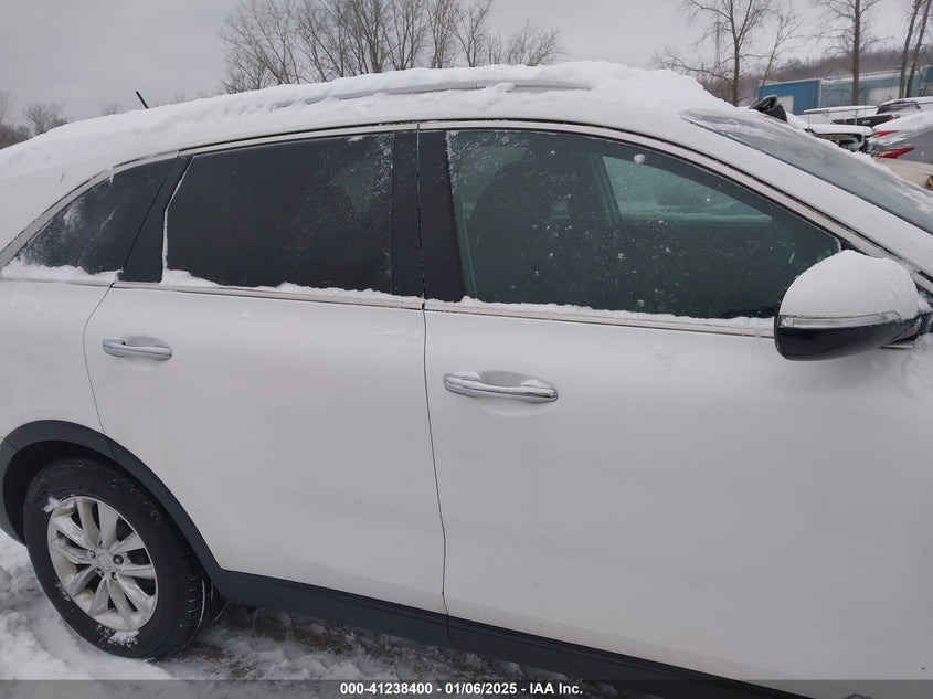 2016 KIA SORENTO VIN: 5XYPGDA36GG165811