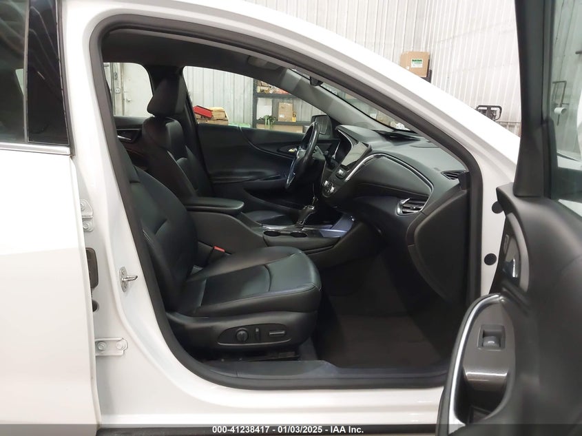 2018 CHEVROLET MALIBU LT - 1G1ZD5ST9JF250182