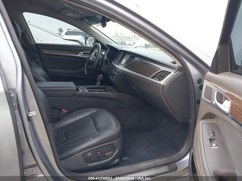2016 HYUNDAI GENESIS VIN: KMHGN4JE1GU112337