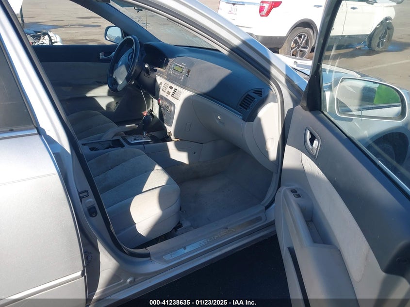 2006 HYUNDAI SONATA VIN: 5NPEU46C56H117958