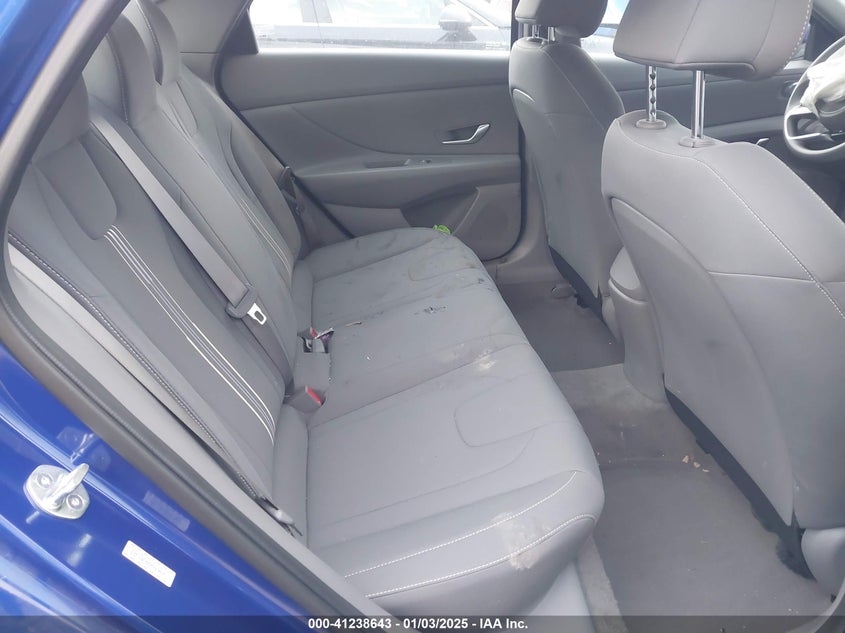 2023 HYUNDAI ELANTRA VIN: KMHLM4AG5PU571423