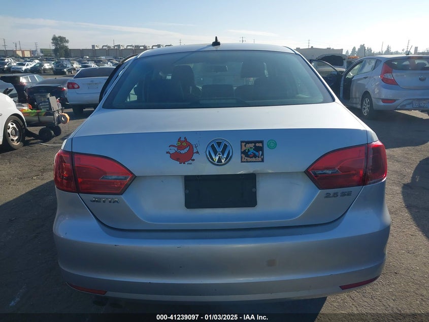2011 VOLKSWAGEN JETTA VIN: 3VWDZ7AJ1BM317516