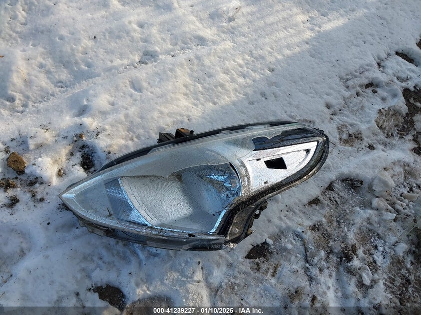 2019 NISSAN VERSA 1.6 SV - 3N1CN7AP9KL856456