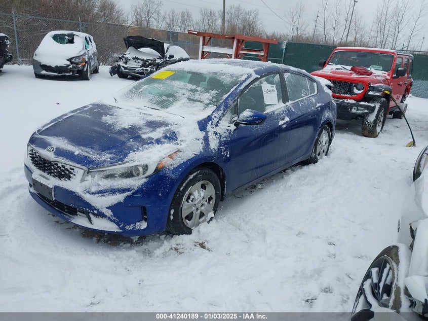 2017 KIA FORTE VIN: 3KPFK4A74HE145598