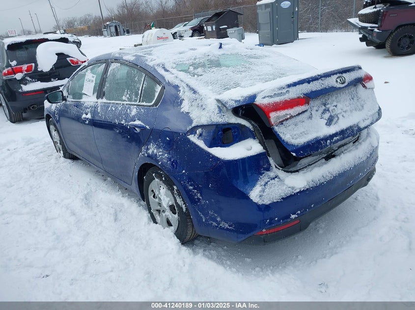 2017 KIA FORTE VIN: 3KPFK4A74HE145598