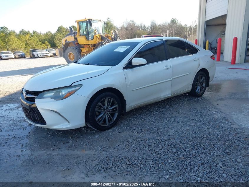 VIN 4T1BF1FK1GU162076 2016 Toyota Camry, SE no.2