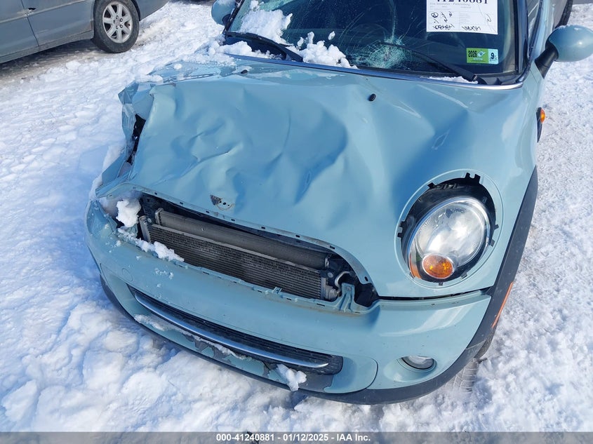 2013 MINI HARDTOP VIN: WMWSU3C51DT549472