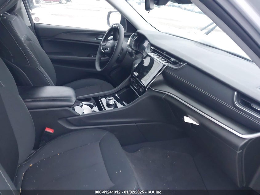 2023 JEEP GRAND CHEROKEE L LAREDO 4X4 - 1C4RJKAGXP8870135