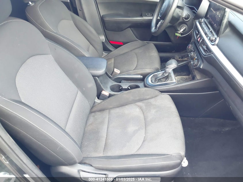 2022 KIA FORTE LXS - 3KPF24AD7NE440924