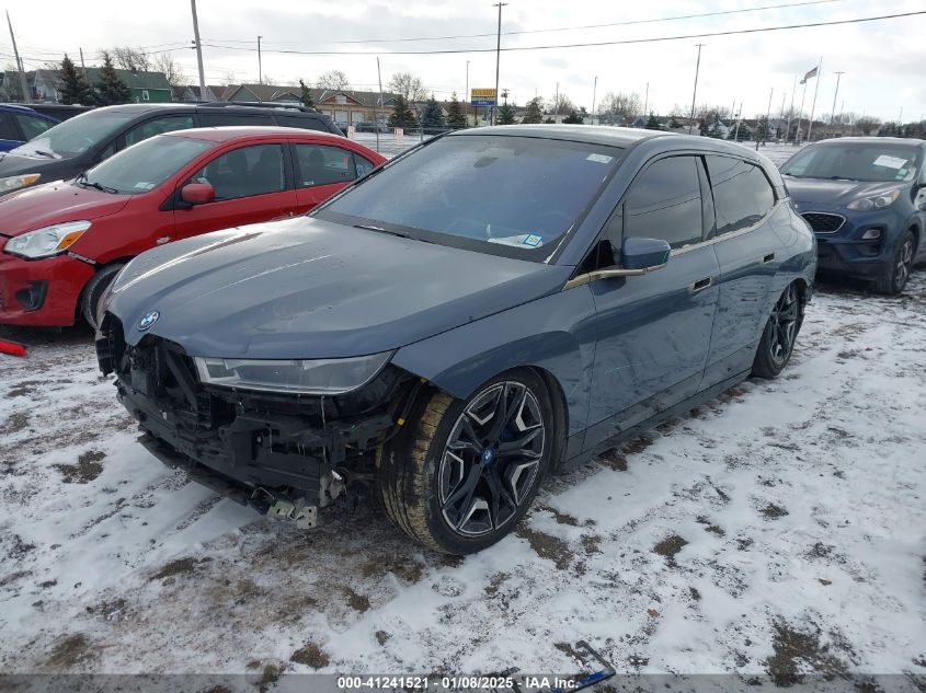 VIN WB523CF00PCM91070 2023 BMW IX, Xdrive50 no.2