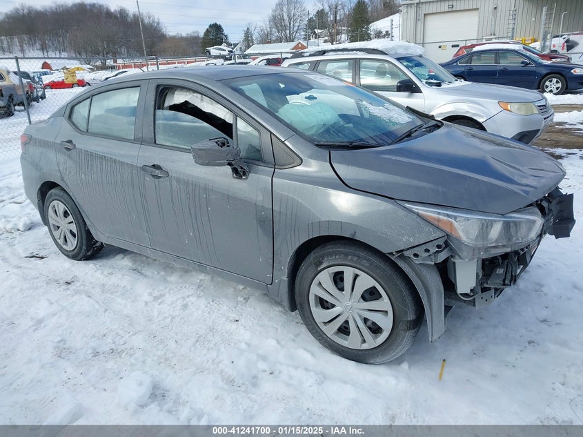 2022 Nissan Versa