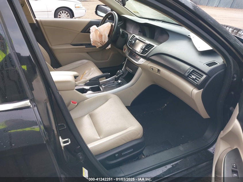 2014 HONDA ACCORD VIN: 1HGCR3F87EA014191