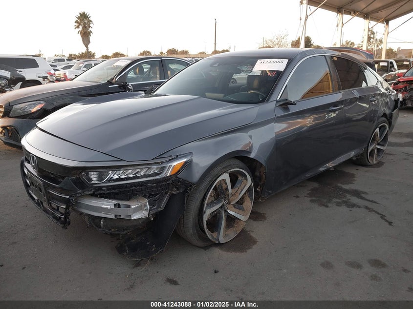 2018 HONDA ACCORD VIN: 1HGCV1E33JA184340