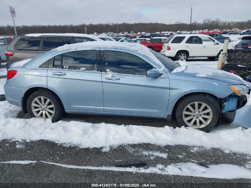 2013 Chrysler 200 VIN: 1C3CCECE4BN656892 Lot: 41243179