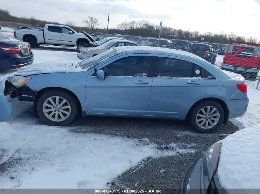 2013 Chrysler 200 VIN: 1C3CCECE4BN656892 Lot: 41243179