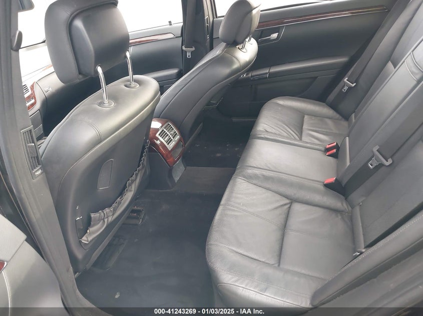 2007 MERCEDES-BENZ S CLASS VIN: WDDNG71X07A123832