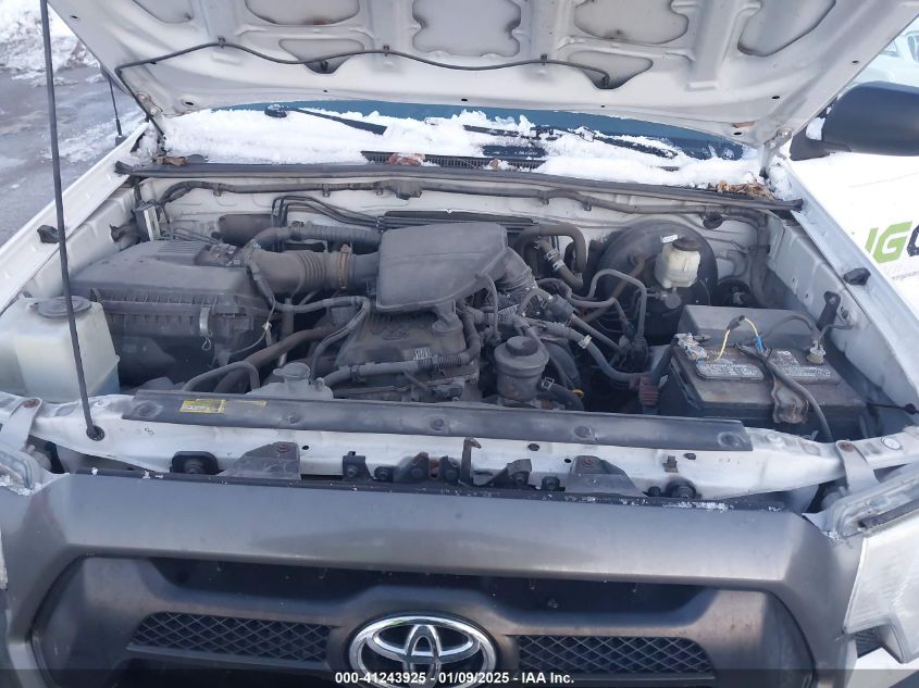 VIN 5TFTX4CN1FX057332 2015 Toyota Tacoma no.10