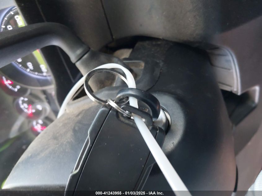 2019 CHEVROLET SILVERADO 1500 CUSTOM TRAIL BOSS - 1GCPYCEF8KZ344969