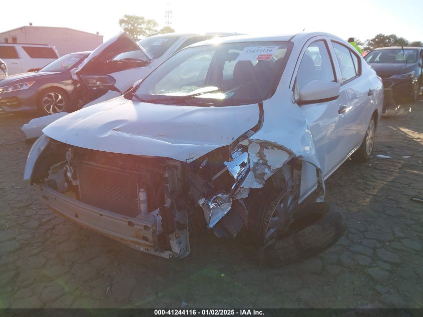 2017 Nissan Versa 1.6 S+ VIN: 3N1CN7AP4HL879992 Lot: 41244116