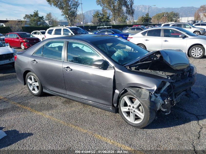 VIN 4T1BF1FK4DU664186 2013 Toyota Camry, SE no.1