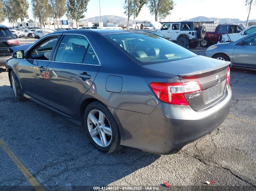 VIN 4T1BF1FK4DU664186 2013 Toyota Camry, SE no.3