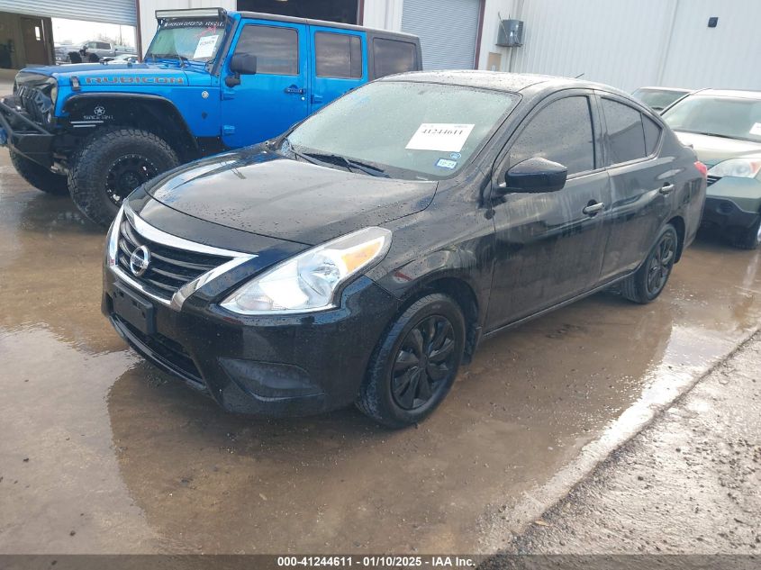 VIN 3N1CN7AP8JL820711 2018 NISSAN VERSA no.2