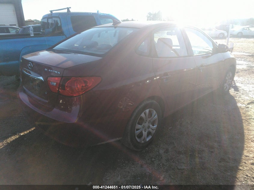 2010 HYUNDAI ELANTRA VIN: KMHDU4AD2AU936321