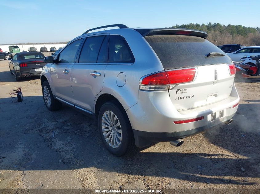 VIN 2LMDJ6JK6FBL27298 2015 Lincoln MKX no.3