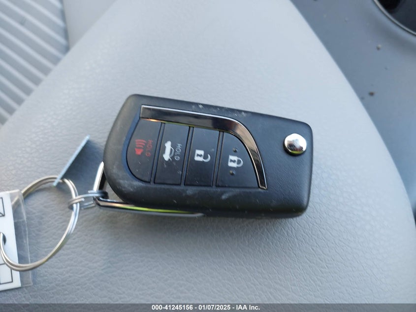 2022 TOYOTA CAMRY VIN: 4T1G11AK7NU637447