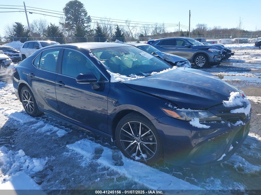 2022 TOYOTA CAMRY VIN: 4T1G11AK7NU637447