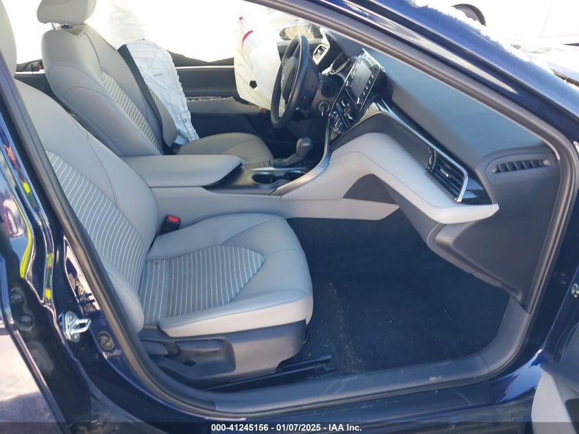 2022 TOYOTA CAMRY VIN: 4T1G11AK7NU637447