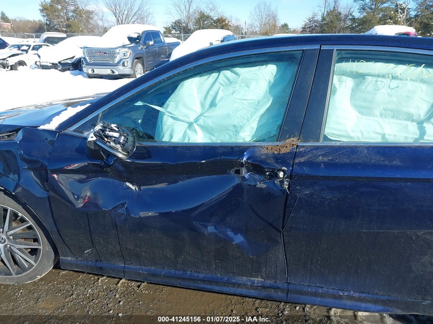 2022 TOYOTA CAMRY VIN: 4T1G11AK7NU637447